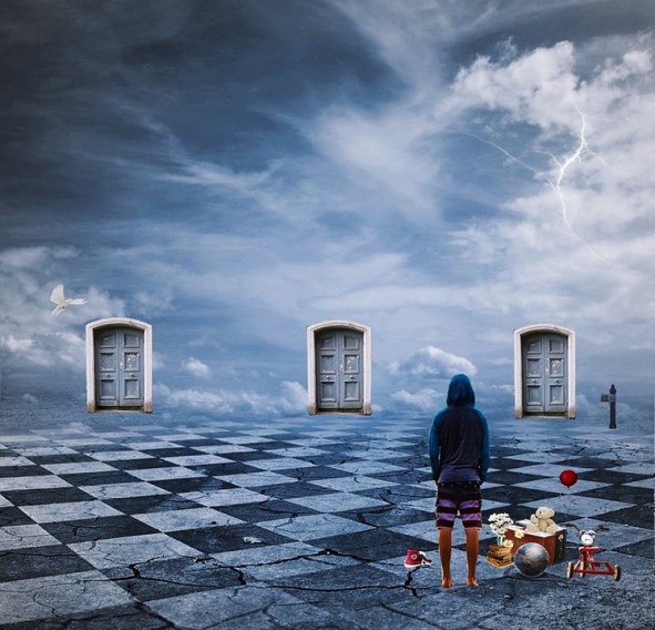  3 doors-1974014_960_720.jpg